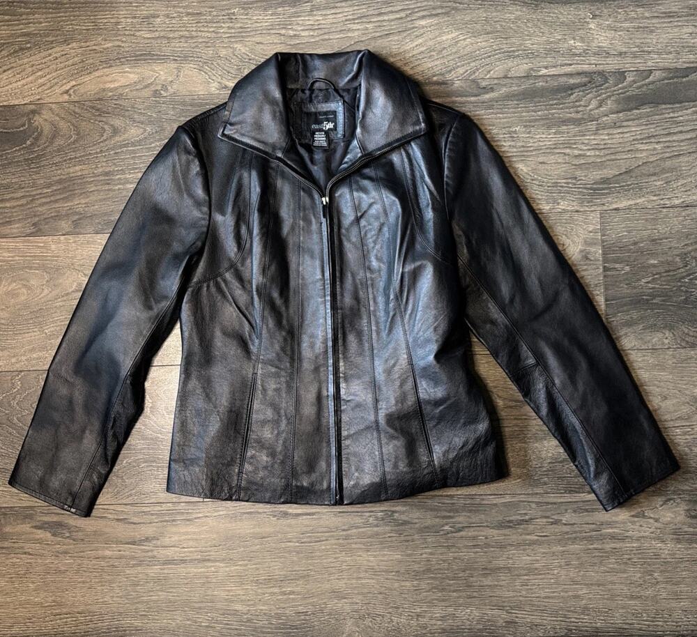 East 5th Sz Petite Medium Black Genuine Leather Jacket Moto Biker Y2K Fitted